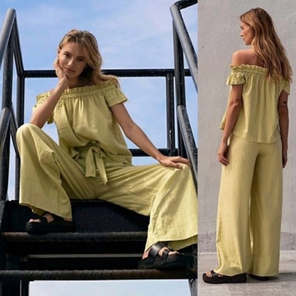Free People Green/Yellow Off The Shoulder Linen Blend “Everything” Top Size 12 - Picture 1 of 5